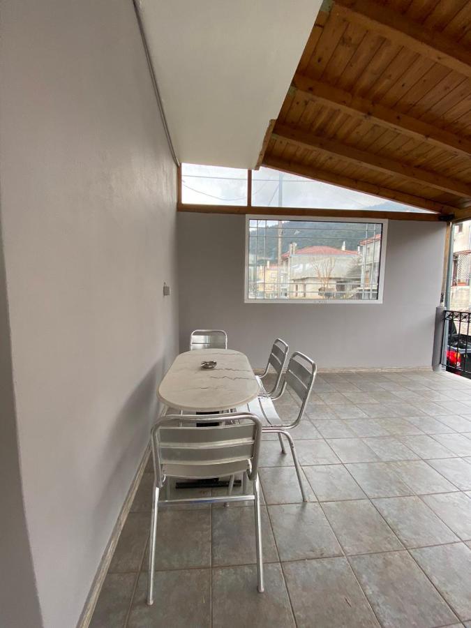 Sitara'S House Apartment Karpenisi Exterior photo